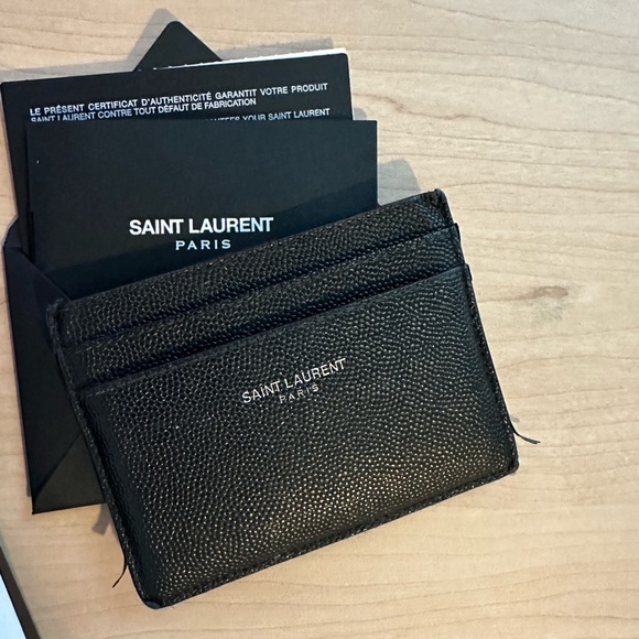 SAINT LAURENT PARIS CREDIT CARD CASE IN GRAIN DE POUDRE EMBOSSED LEATHER - Picture 3 of 9